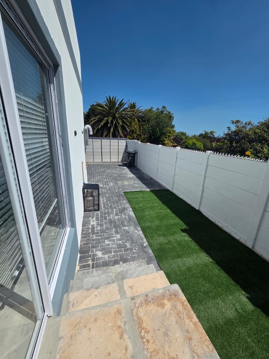 4 Bedroom Property for Sale in Briza Western Cape